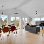 In With Kitchen