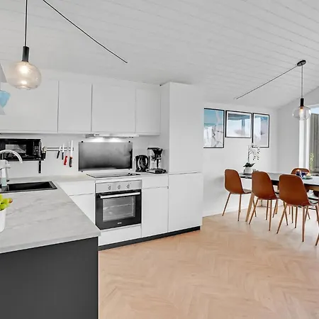 In With Kitchen Слагельсе